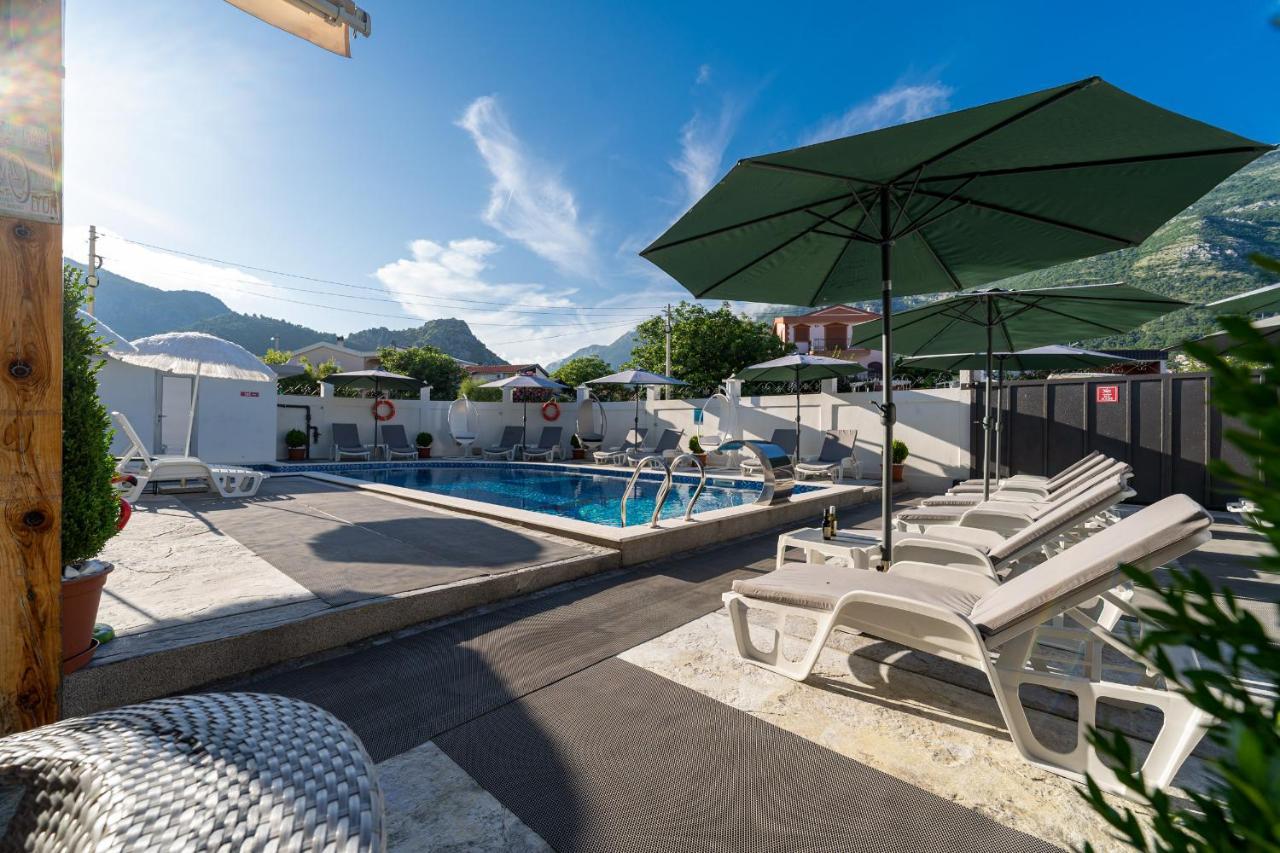 Delfin Apartments Сутоморе Екстериор снимка