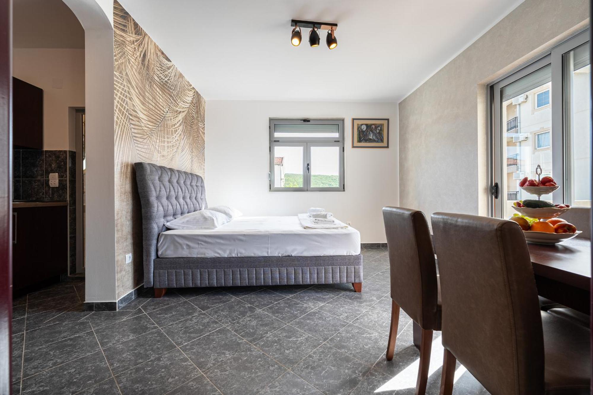 Delfin Apartments Сутоморе Екстериор снимка